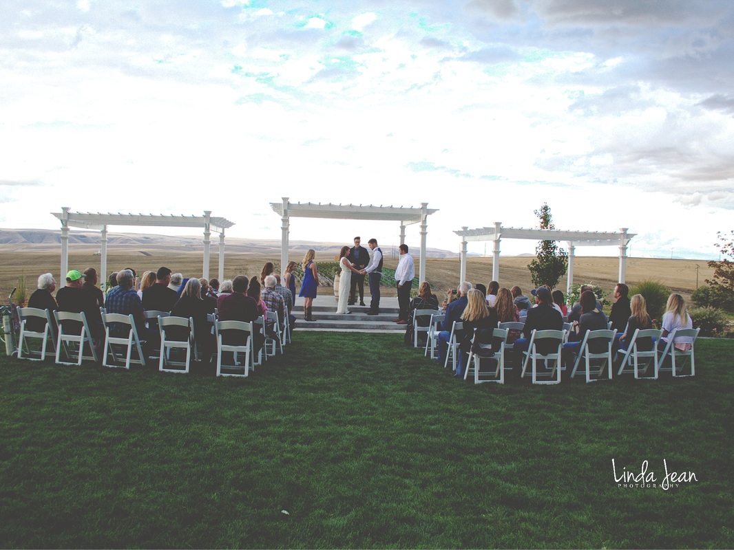 Lindsay Creek Vineyards Wedding, Lewiston Idaho